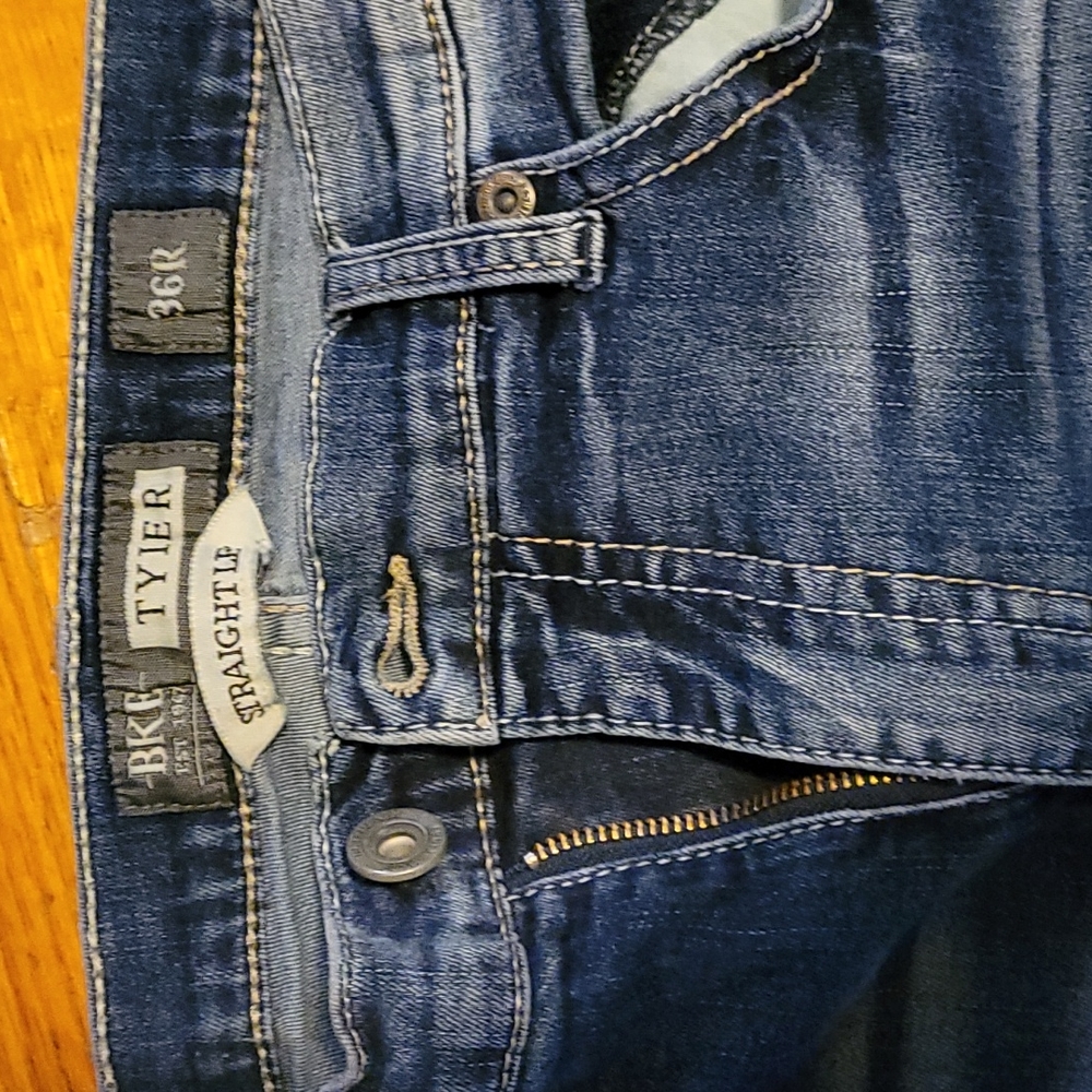 BKE TYLER STRAIGHT LEG 36R JEANS